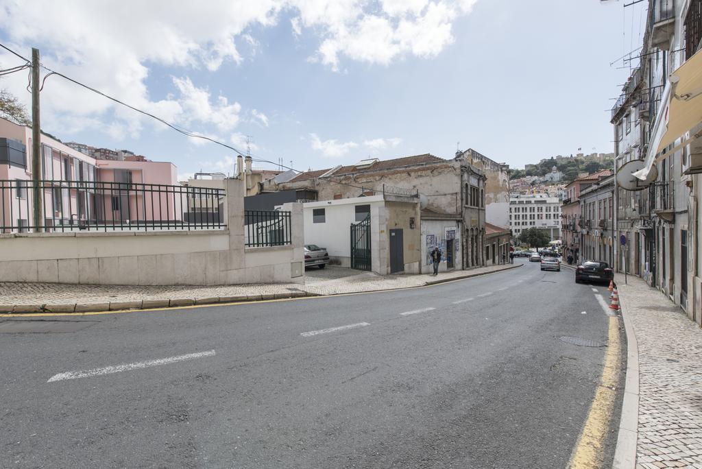 Cozy Apartment With Castel View Lisboa Exteriör bild