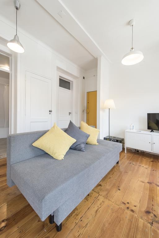 Cozy Apartment With Castel View Lisboa Exteriör bild