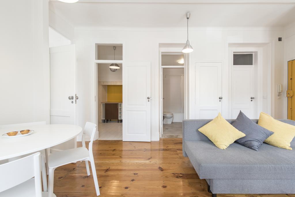 Cozy Apartment With Castel View Lisboa Exteriör bild
