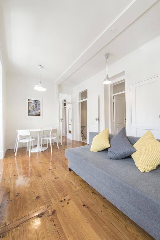 Cozy Apartment With Castel View Lisboa Exteriör bild