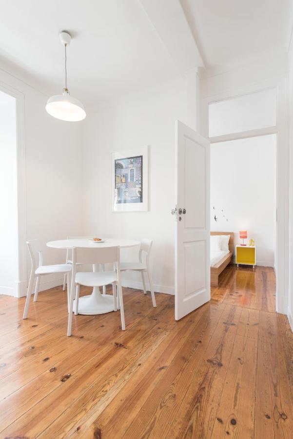 Cozy Apartment With Castel View Lisboa Exteriör bild