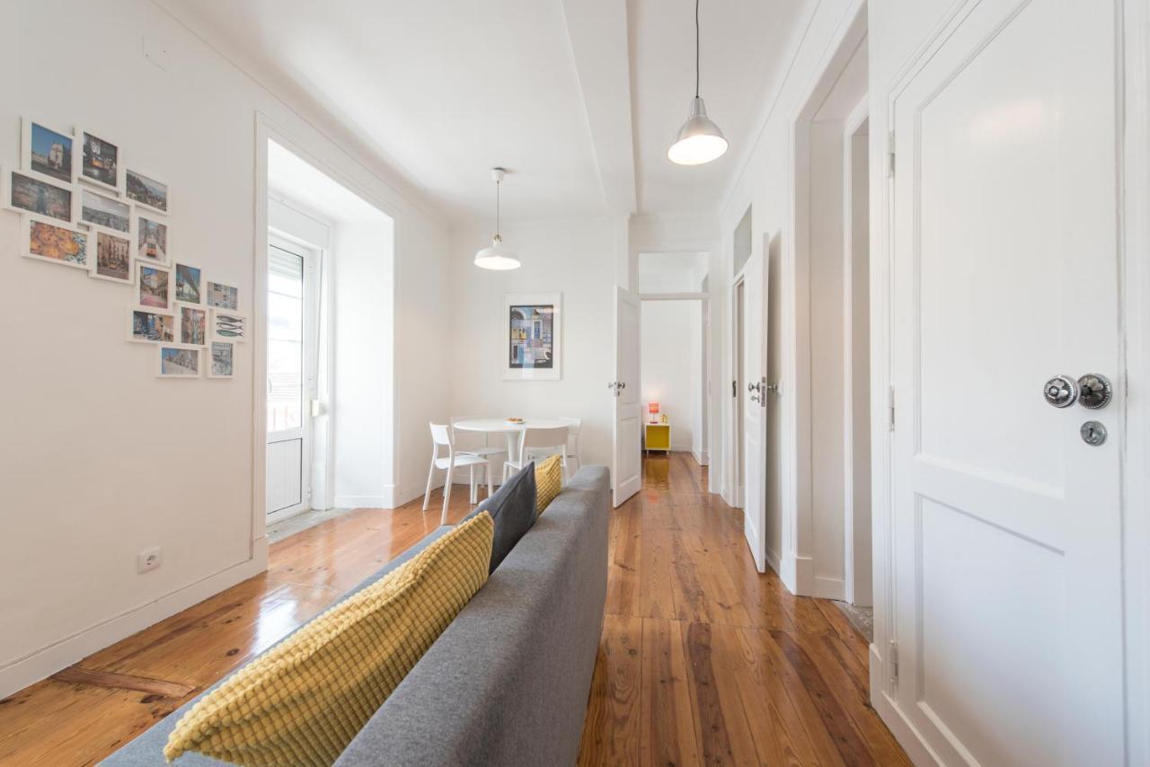 Cozy Apartment With Castel View Lisboa Exteriör bild